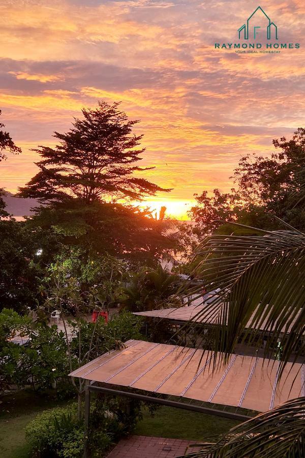 Beachfront Resort By The Sea, Batu Feringgi Exteriér fotografie
